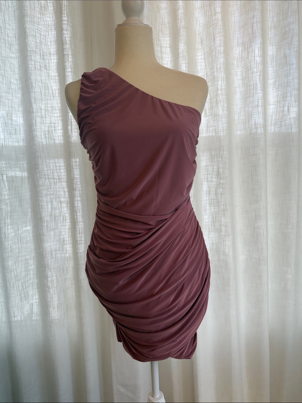 Missguided One-Shoulder Ruched Dress in Mauve Rose